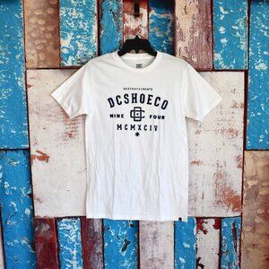 Men's DC Shoe Co T-Shirt Short Sleeve Crewneck Casual SMALL White NEW